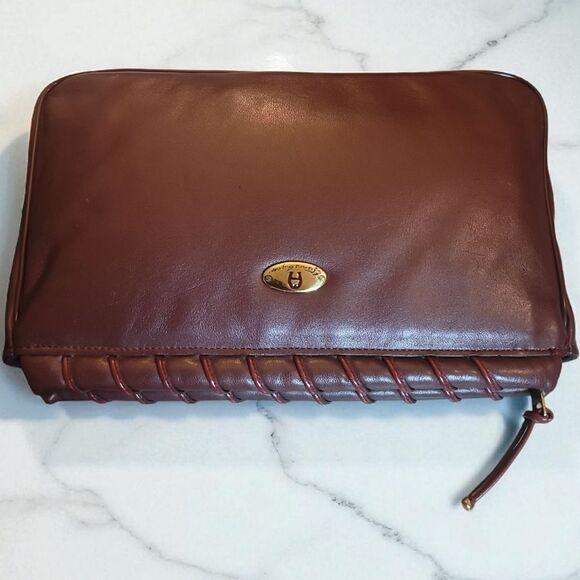 Etienne Aigner Burgundy Leather Clutch In Great Conditon - Picture 6 of 9